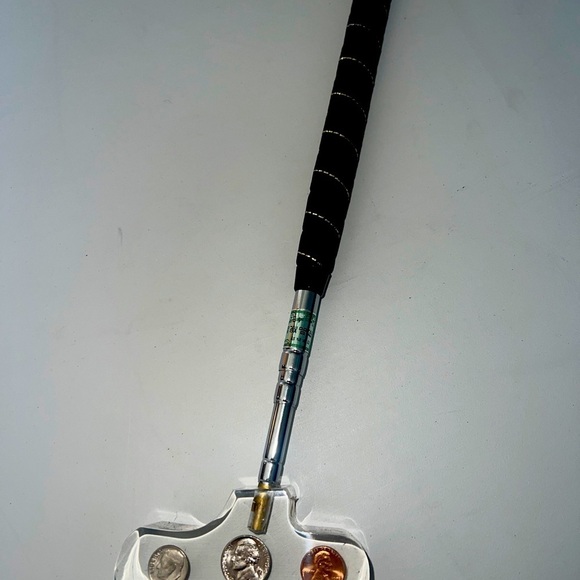 1970s Lucite Extending Golf Putter Club ~Putt For Dough~ Coins - Picture 1 of 3